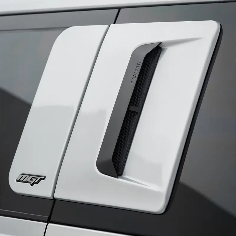 PLUMB MGT Side Window Trim for New Land Rover Defender
